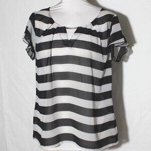 Zac & Rachel Blouse Top Flutter Sleeve Black & White sz Medium